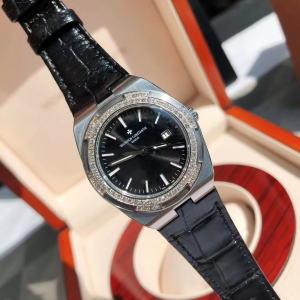 Vacheron Constantin Overseas Diamond Stainless Steel Watch White Gold Black 33MM Vacheron Constantin Overseas Diamond Stainless Steel Watch White Gold Black 33MM