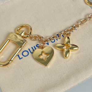 Louis Vuitton MY Heart Bag Charm Fuchsia