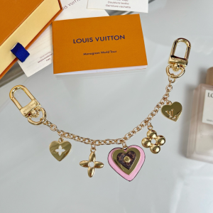 Louis Vuitton MY Heart Bag Charm Pink
