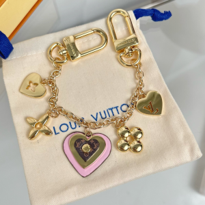 Louis Vuitton MY Heart Bag Charm Pink