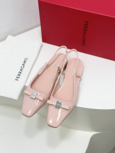 Ferragamo Marlina Light Pink Patent Leather Slingback Flats Ferragamo Marlina Light Pink Patent Leather Slingback Flats