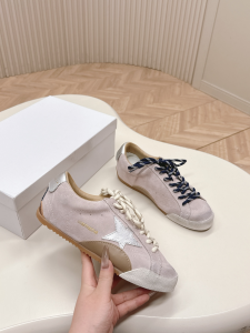 Golden Goose True Star Suede Low Top Trainers Sneakers Light Pink Golden Goose True Star Suede Low Top Trainers Sneakers Light Pink