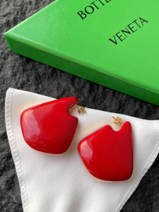 Bottega Veneta Large Fin Geometric Earrings Red Bottega Veneta Large Fin Geometric Earrings Red