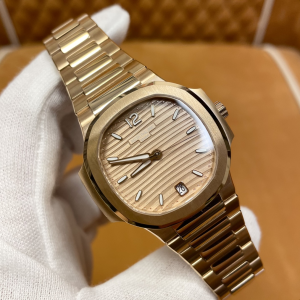 Patek Philippe Ladies Nautilus Rose Gold Watch White Dial 71181R Patek Philippe Ladies Nautilus Rose Gold Watch White Dial 71181R