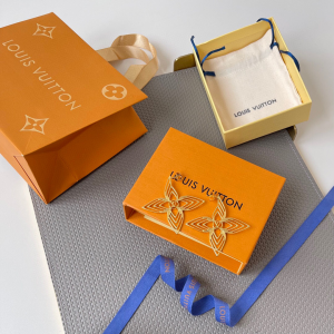 Louis Vuitton LV Breeze Earrings