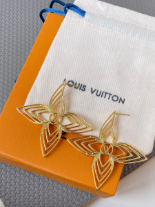 Louis Vuitton LV Breeze Earrings