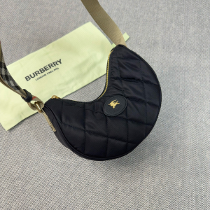 Burberry Horseshoe Black Quilted Nylon Shoulder Crossbody Bag Burberry Horseshoe Black Quilted Nylon Shoulder Crossbody Bag