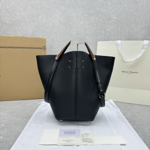 Maison Margiela Medium Dress Age Leather Shoulder Bag Black Maison Margiela Medium Dress Age Leather Shoulder Bag Black
