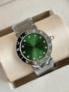 Bvlgari Bvlgari Diamonds Green Dial Stainless Steel Case and Bracelet Watch 33MM Bvlgari Bvlgari Diamonds Green Dial Stainless Steel Case and Bracelet Watch 33MM
