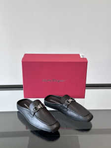 Ferragamo Jelly Square Toe Bit Flat Mules Black Calf Leather Ferragamo Jelly Square Toe Bit Flat Mules Black Calf Leather