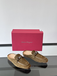 Ferragamo Jelly Square Toe Bit Flat Mules Khaki Suede Leather Ferragamo Jelly Square Toe Bit Flat Mules Khaki Suede Leather