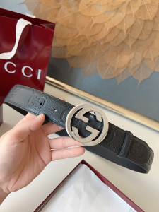 Gucci Interlocking G Buckle Black GG Embossed Leather Belt 40MM Gucci Interlocking G Buckle Black GG Embossed Leather Belt 40MM