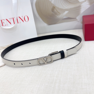 Valentino Vlogo Signature White Black Leather Belt 20MM Valentino Vlogo Signature White Black Leather Belt 20MM