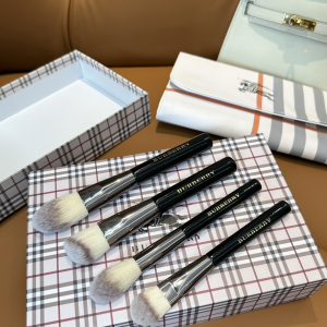 Burberry Makeup Brushed and Tools