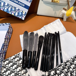 Dior Makeup Brushed and Tools