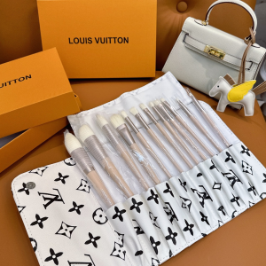 Louis Vuitton Makeup Brushed and Tools