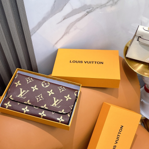 Louis Vuitton Makeup Brushed and Tools