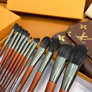 Louis Vuitton Makeup Brushed and Tools