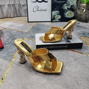 Dolce Gabbana DG Jewel Heeled Gold Patent Leather Sandals Dolce Gabbana DG Jewel Heeled Gold Patent Leather Sandals