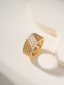 Van Cleef Arpels Perlee Diamonds Rings