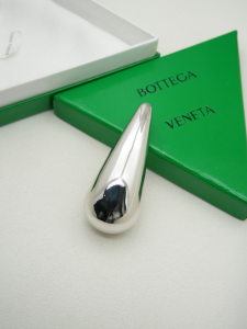 Bottega Veneta Drop Hair Clip