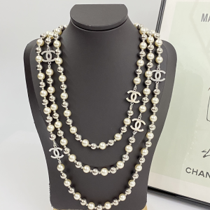 Chanel CC Logo Pearls Necklaces