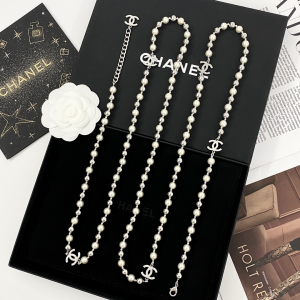 Chanel CC Logo Pearls Necklaces