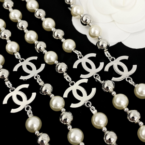 Chanel CC Logo Pearls Necklaces
