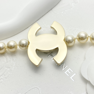 Chanel CC Logo Pearls Necklaces